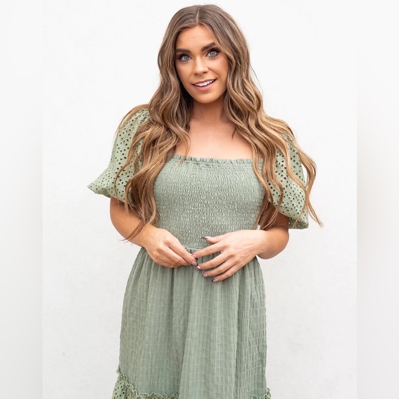NWT Cottagecore Inspired Vera Eyelet Smocked Dress - Sage - Picture 4 of 9